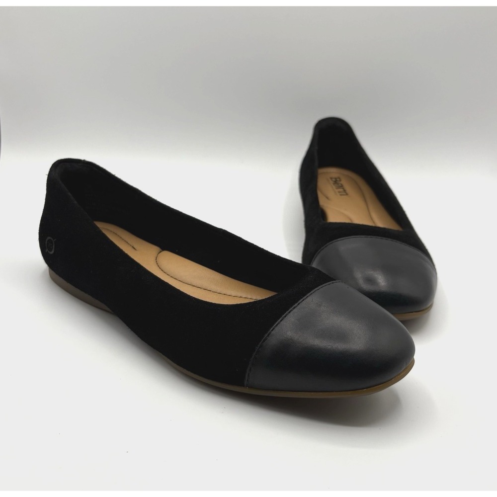 BORN Batti Ballet Flats Women's Size 7 Black Faux Suede Cushion Comfort Shoe NIB